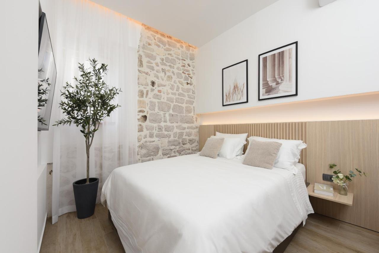 New!Beautiful Modern Bedrooms And Apt Old Town Zadar- Great Location Buitenkant foto